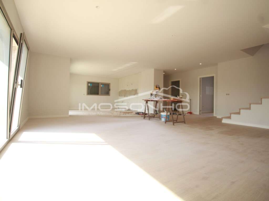 Fantástica moradia T4 - Grande imagem: 2/24