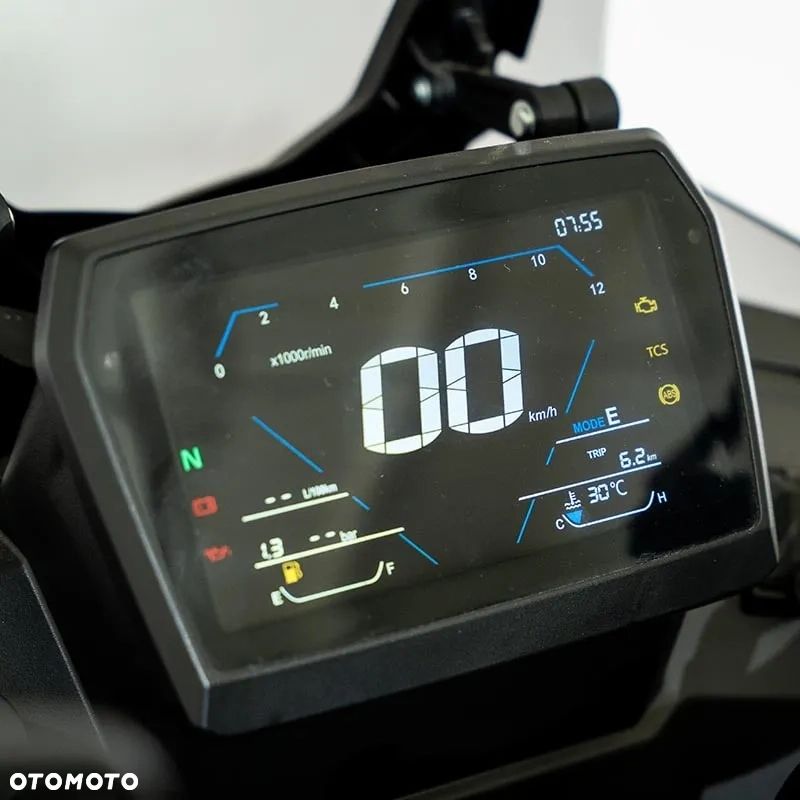VOGE 525DSX - 10