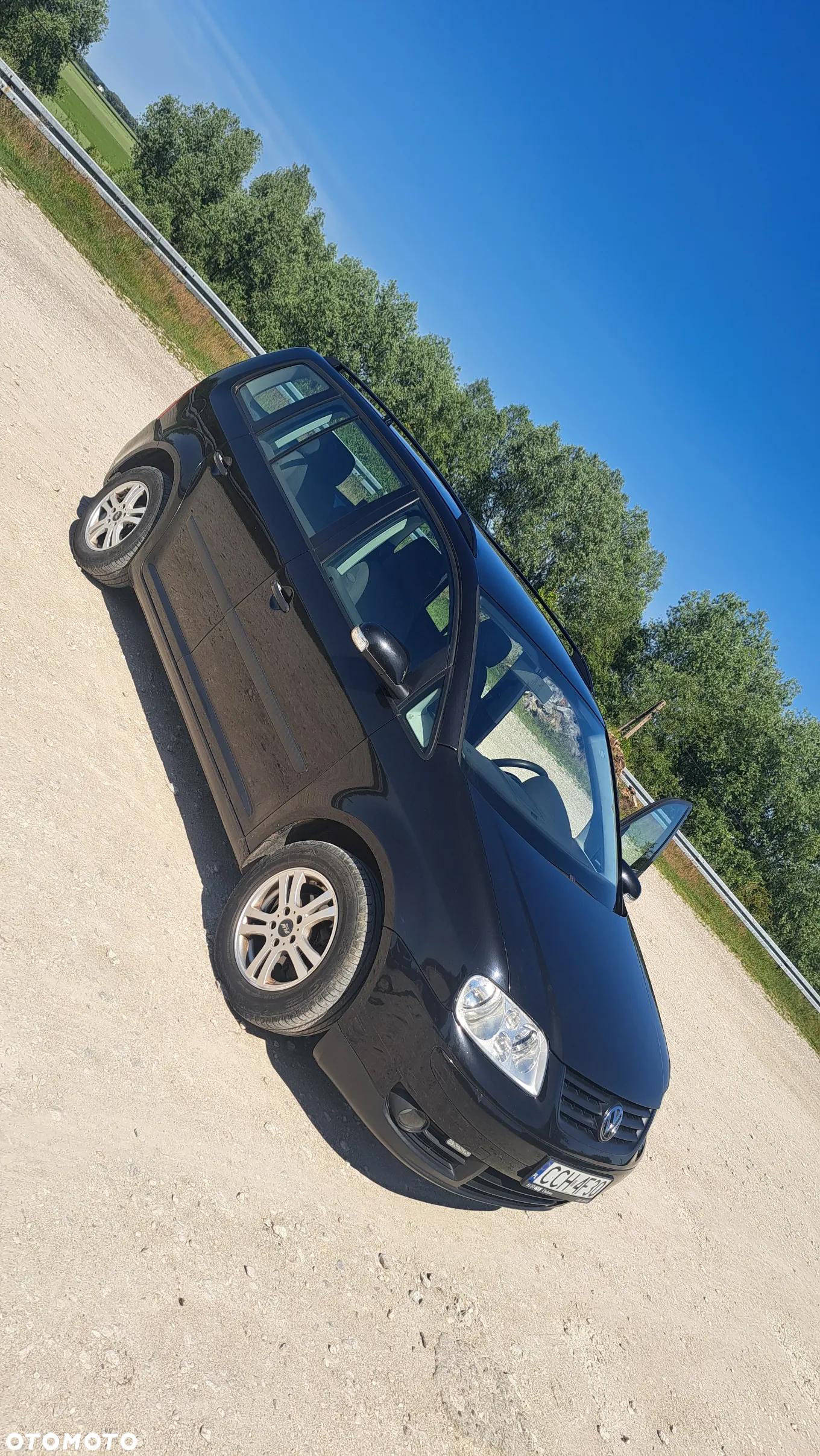 Volkswagen Touran - 8
