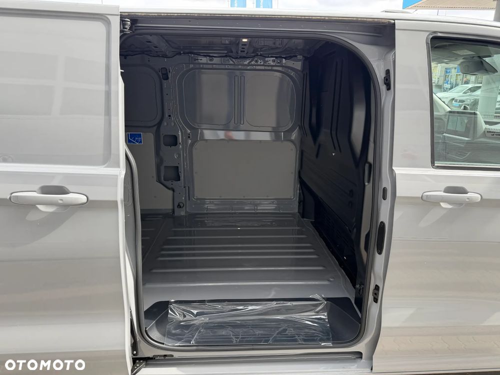 Volkswagen Transporter T7 - 7