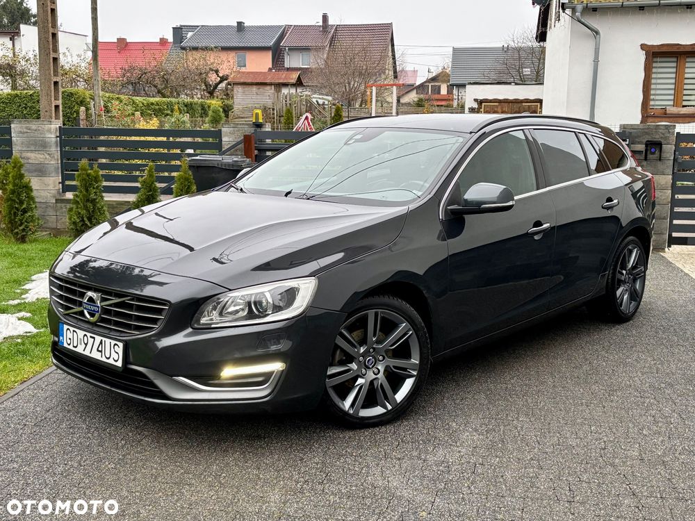 Volvo V60 D3 Summum - 16