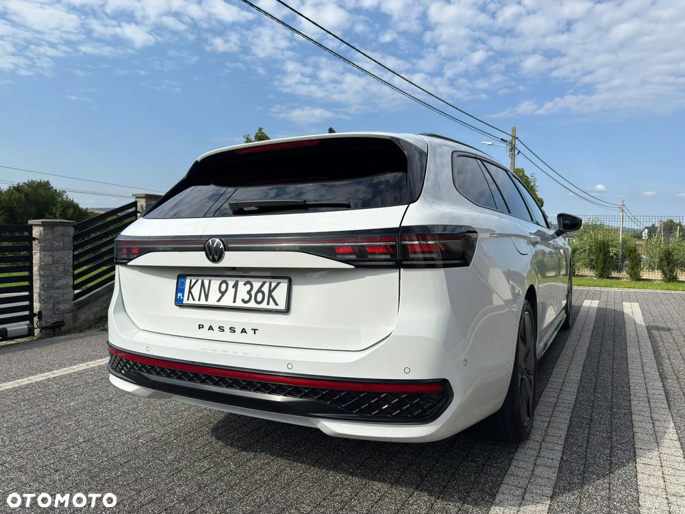 Volkswagen Passat - 32