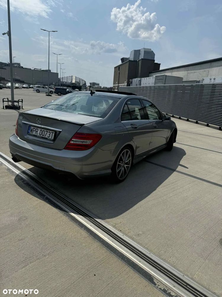 Mercedes-Benz Klasa C 250 T (BlueEFFICIENCY) 7G-TRONIC - 4