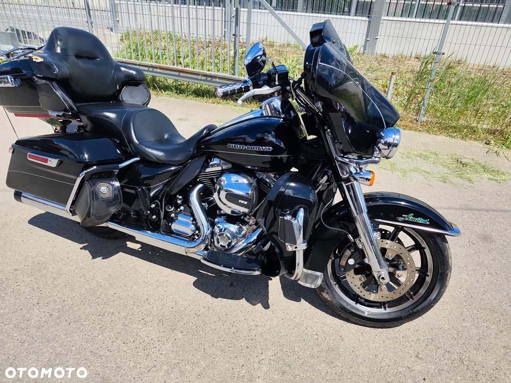 Harley-Davidson FLHTCU Ultra - 40