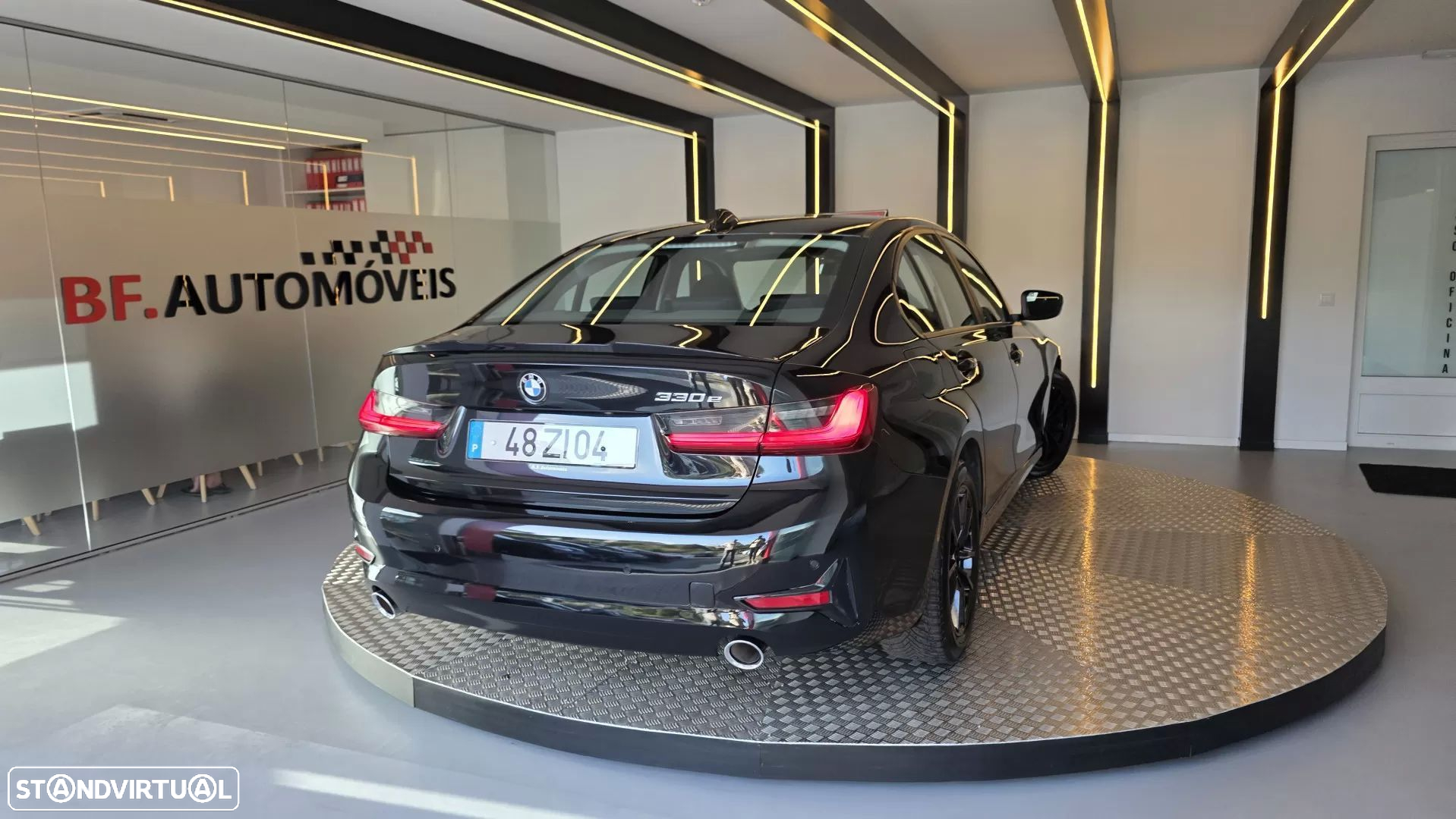 BMW 330 e Corporate Edition Auto - 18