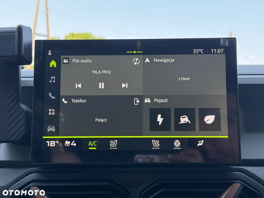 Dacia Duster 1.6 Full Hybrid 140 Extreme MMT - 37