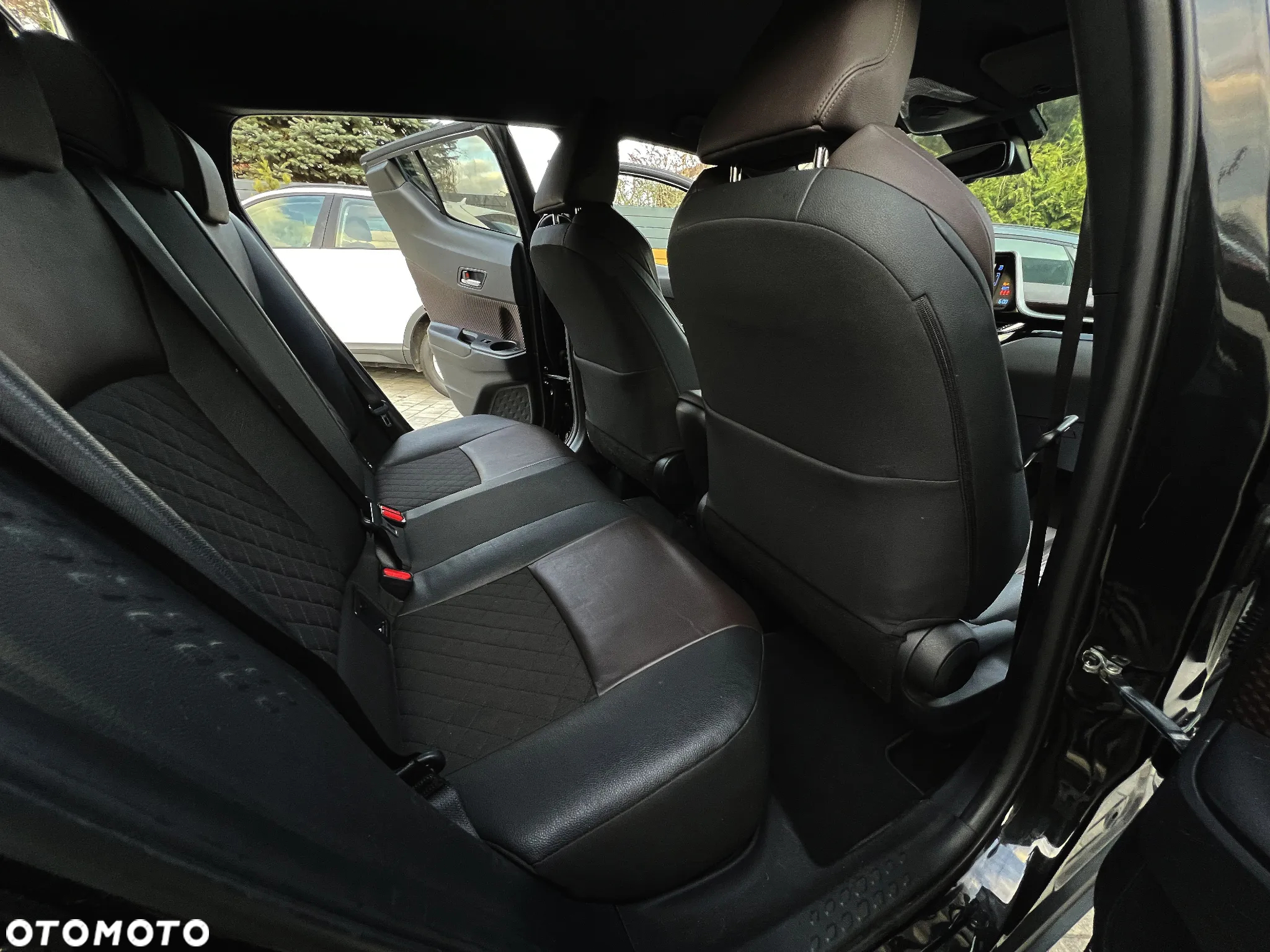 Toyota C-HR 1.2 T Premium - 19