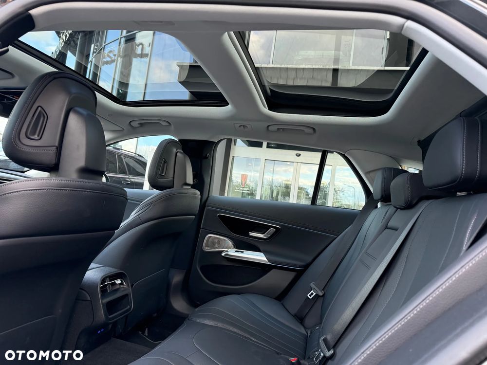 Mercedes-Benz Klasa E 300 de PHEV 4-Matic All-Terrain Avantgarde 9G-Tronic - 14