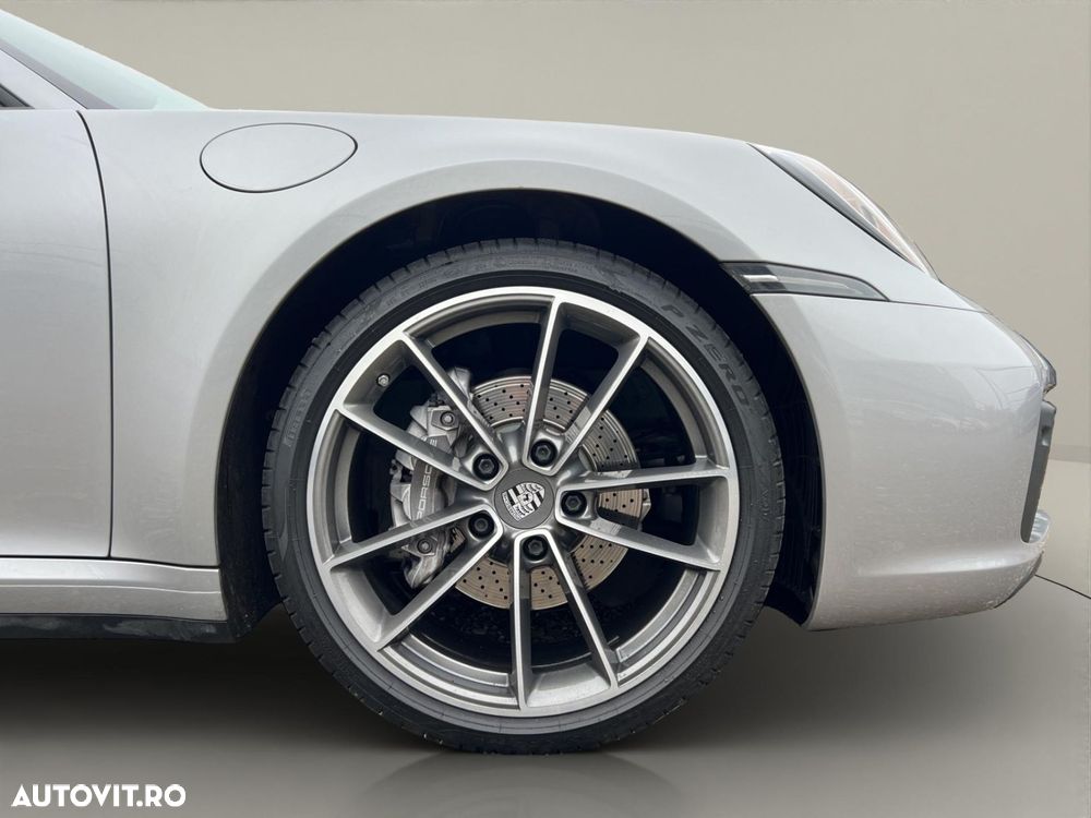 Porsche 911 Carrera PDK - 38