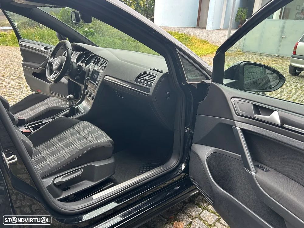VW Golf 2.0 TDi GTD - 15