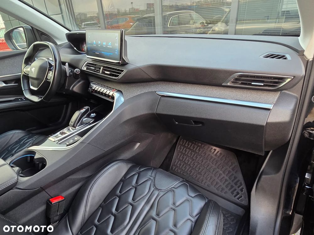 Peugeot 5008 1.5 BlueHDI Allure S&S EAT8 - 33