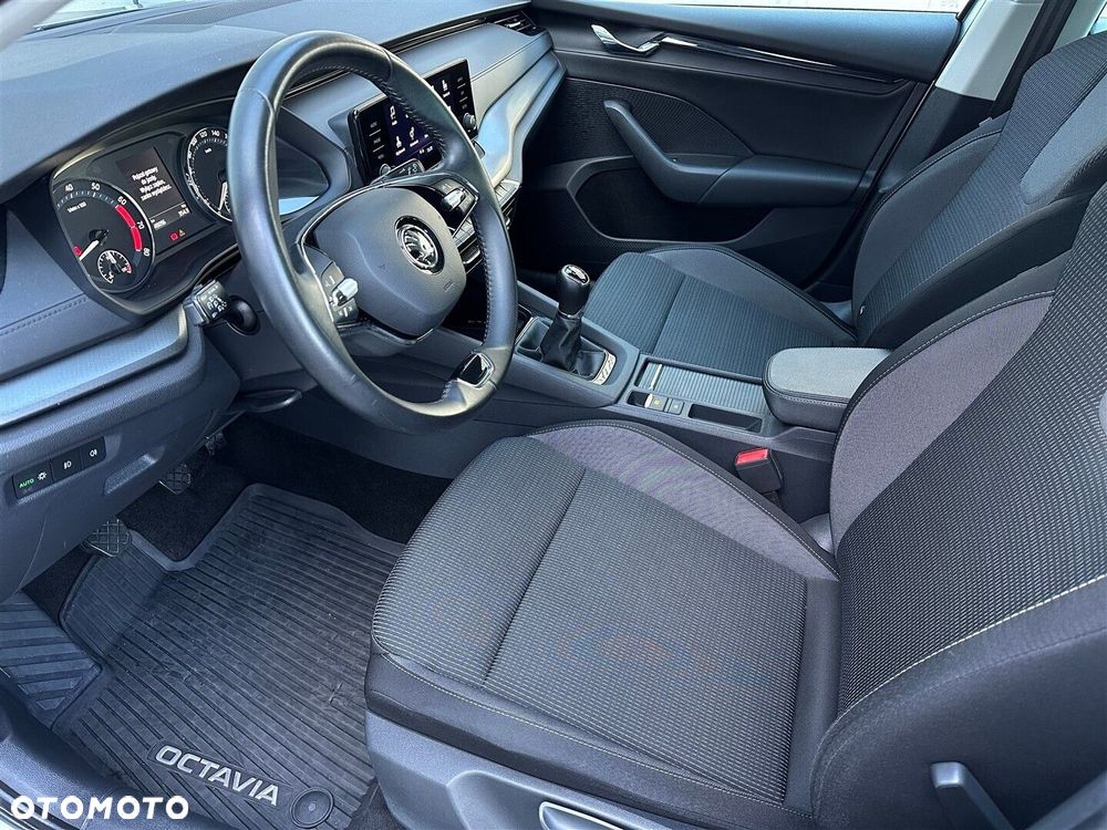 Skoda Octavia 1.5 TSI ACT Ambition - 10