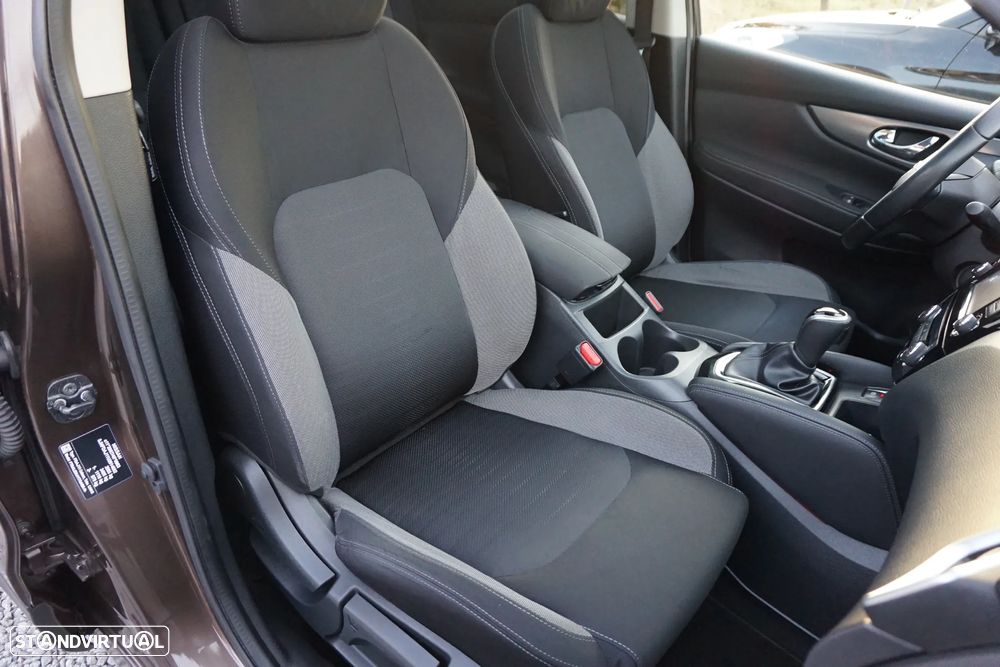 Nissan Qashqai 1.6 dCi N-Connecta 18 Xtronic - 26