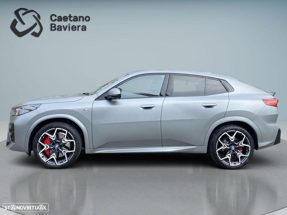 BMW iX2 eDrive20 Pack Desportivo M Pro - 26