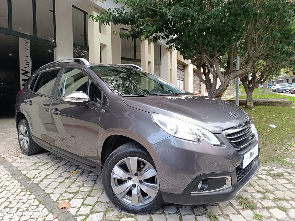 Peugeot 2008 1.2 PureTech Style - 3