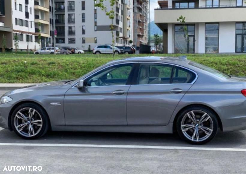 BMW Seria 5 525d xDrive - 2