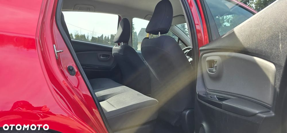 Toyota Yaris Hybrid 100 Premium EU6 - 26
