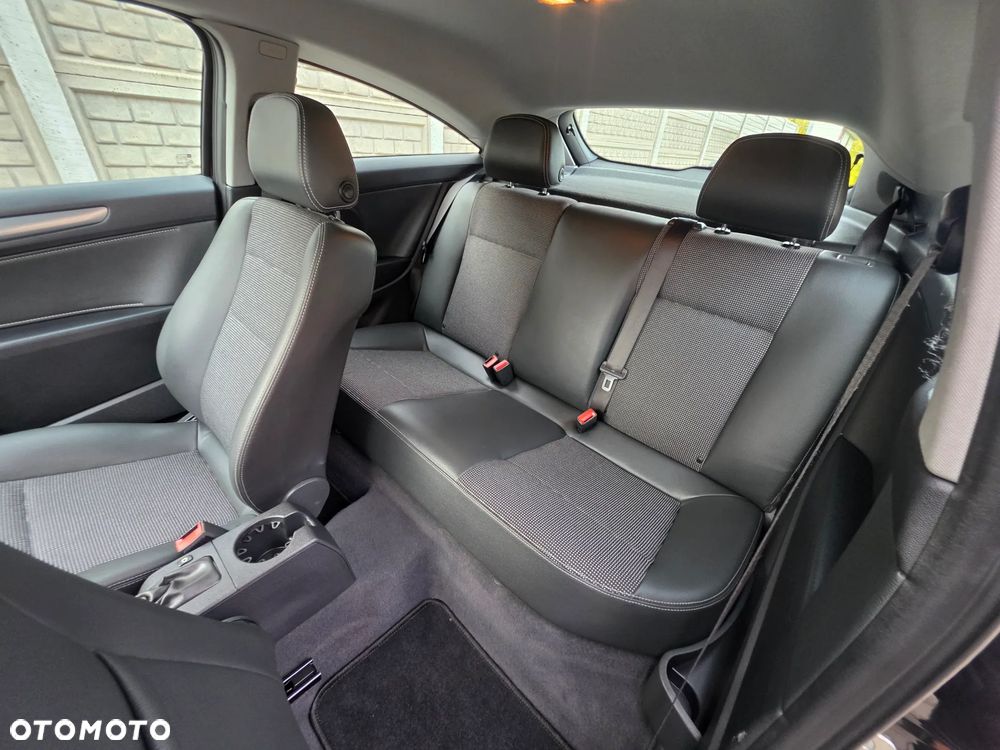 Opel Astra - 25