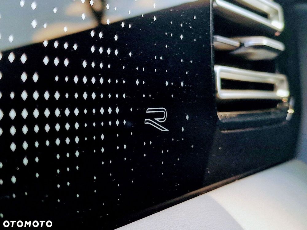 Volkswagen Tiguan - 38