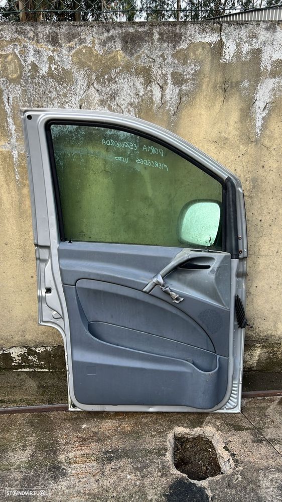 Porta Frente Esquerda Mercedes Vito - 2