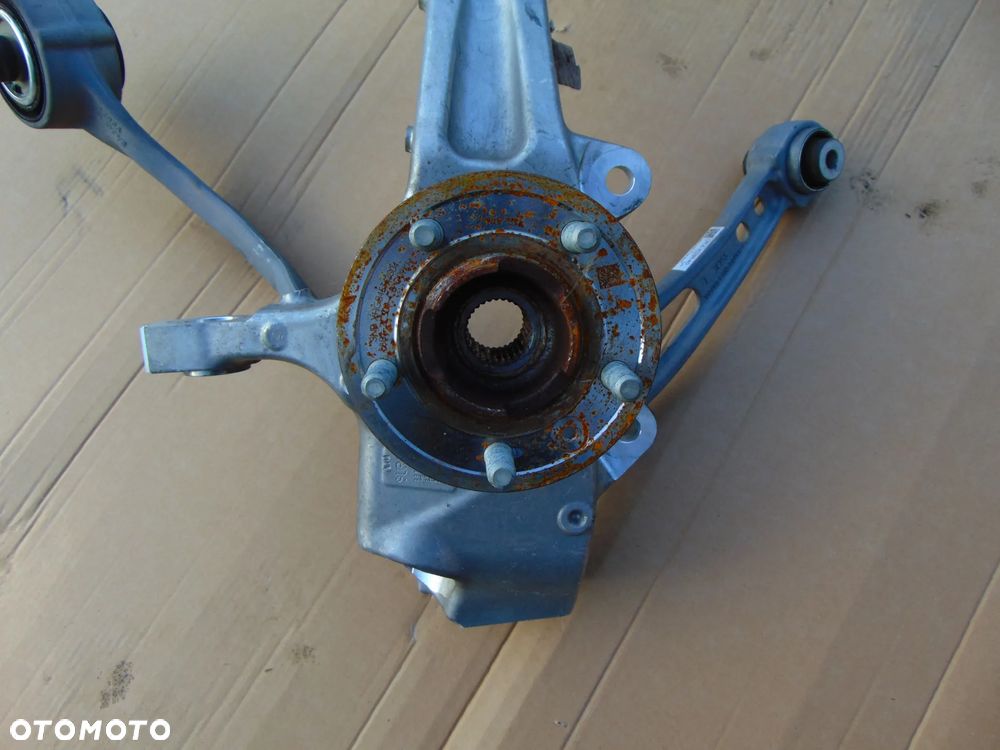 ZWROTNICA WAHACZE LEWY PRZÓD LAND ROVER DEFENDER II L663 L8B2-3K186-CA - 2