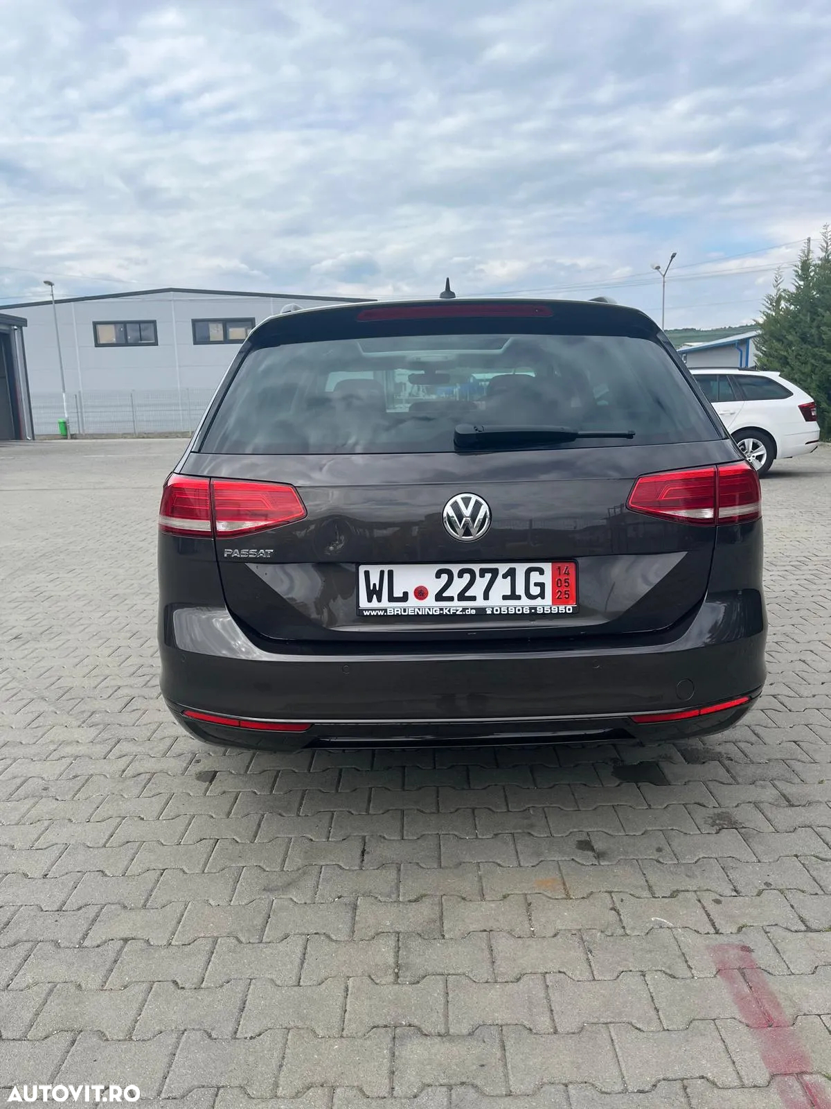 Volkswagen Passat Variant 2.0 TDI (BlueMotion Technology) Comfortline - 3
