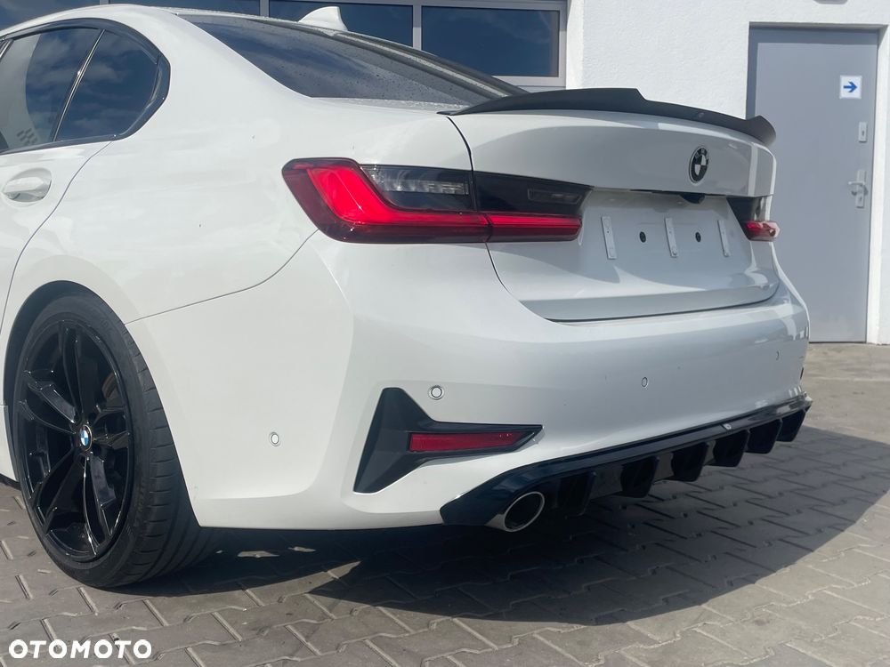 BMW Seria 3 318d Sport Line Shadow - 6