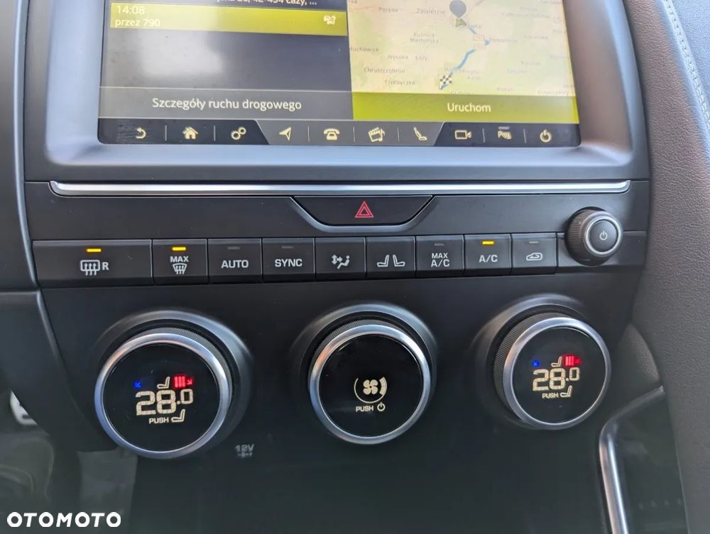 Jaguar E-Pace 2.0 i4D AWD R-Dynamic - 14