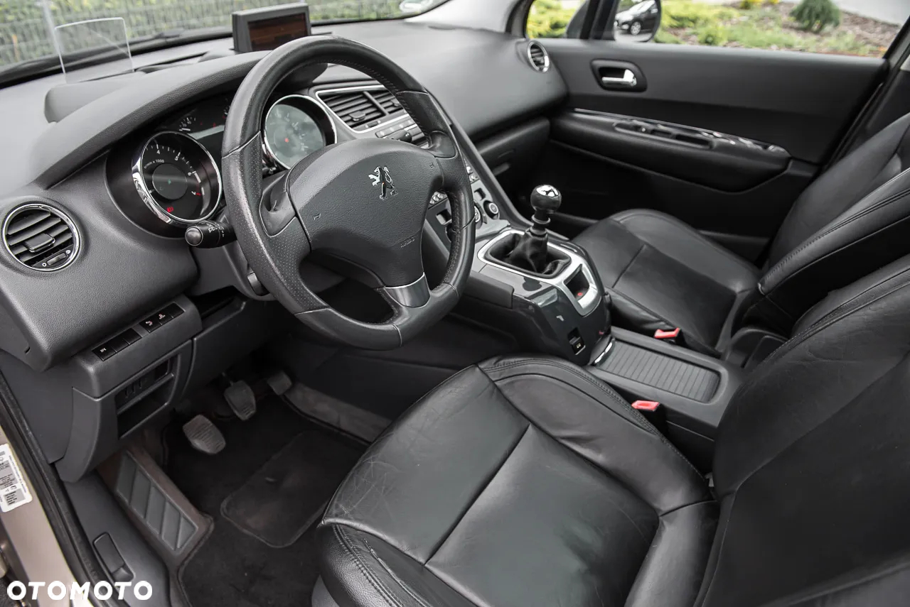 Peugeot 5008 - 15