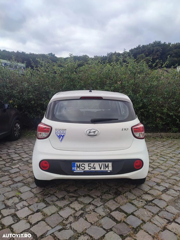 Hyundai i10 - 12