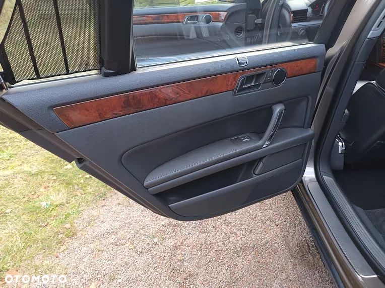 Volkswagen Phaeton 3.0 V6 TDI 4Mot (5 os.) - 12