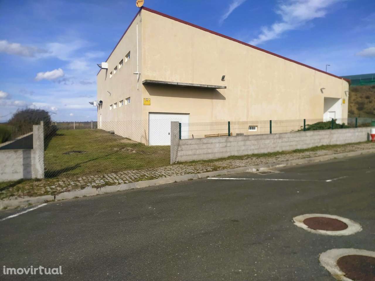 Espaço Comercial, zona industrial de Vimioso - Grande imagem: 3/26