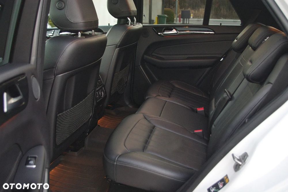 Mercedes-Benz GLE 350 d 4Matic 9G-TRONIC Exclusive - 9