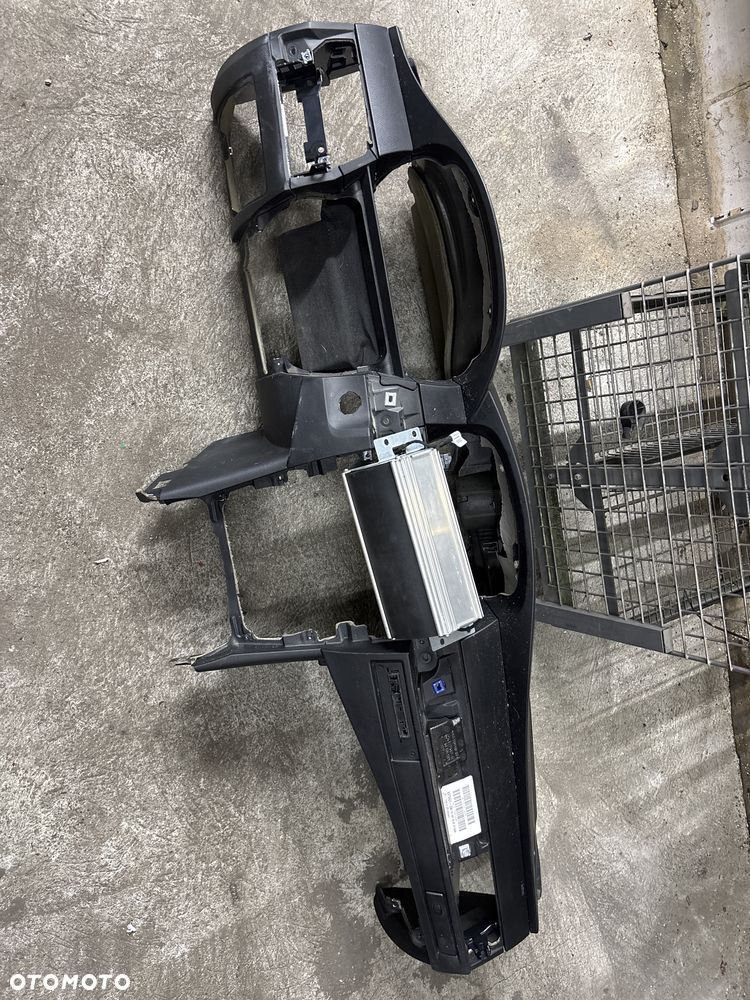 Deska konsola bmw e60 e61 EU czarna start stop poduszka air bag - 1