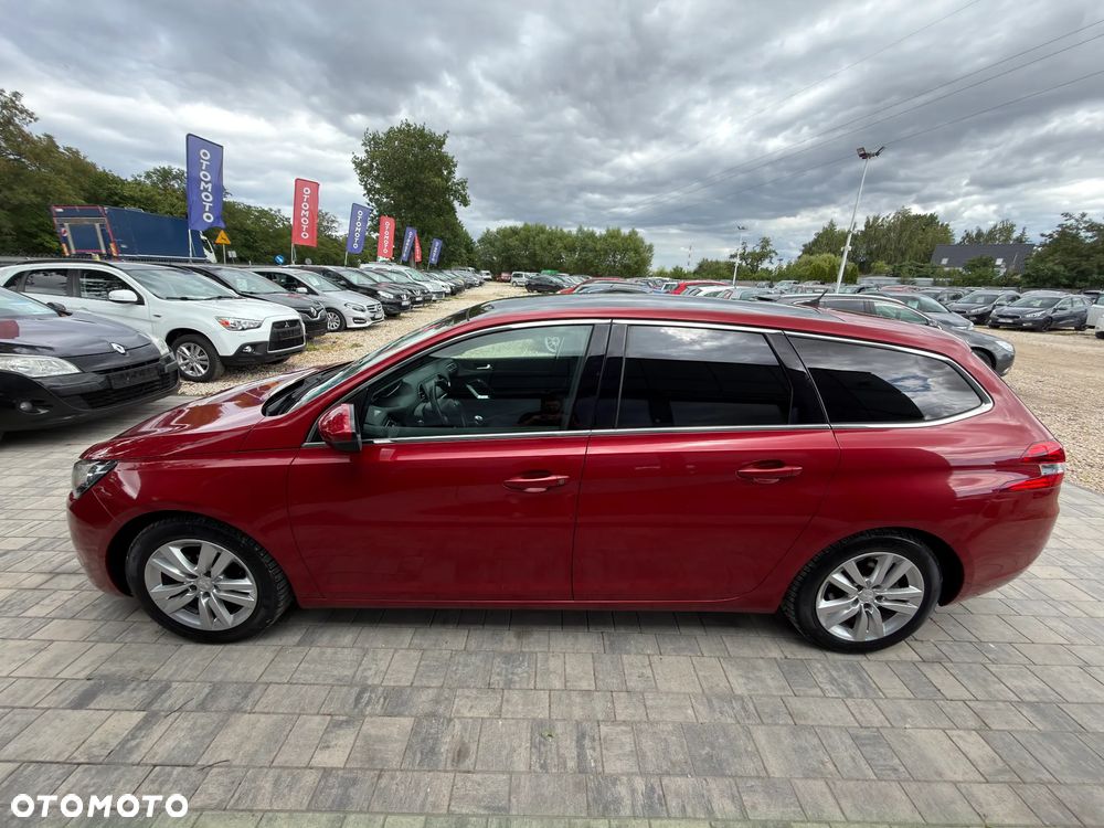 Peugeot 308 1.6 BlueHDi Allure S&S - 22