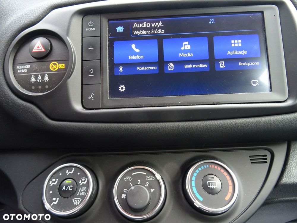 Toyota Yaris - 13