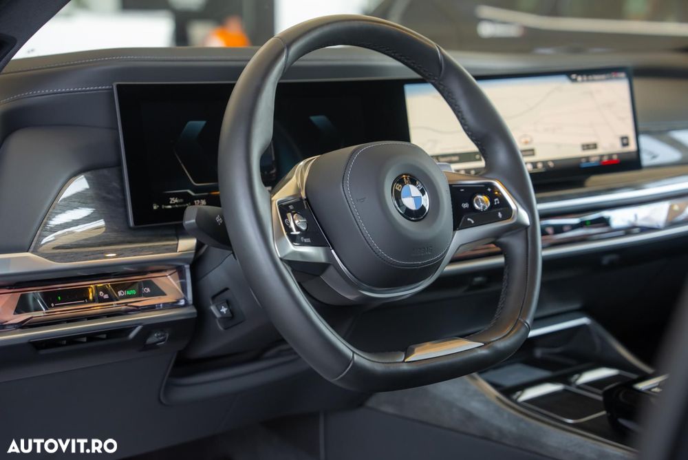 BMW Seria 7 740d xDrive MHEV - 21