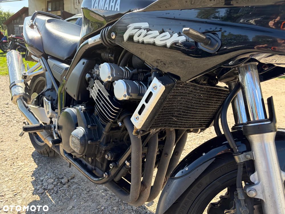 Yamaha FZS - 8