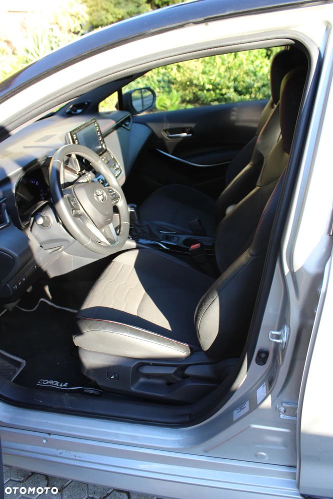 Toyota Corolla 2.0 Hybrid GR Sport - 17
