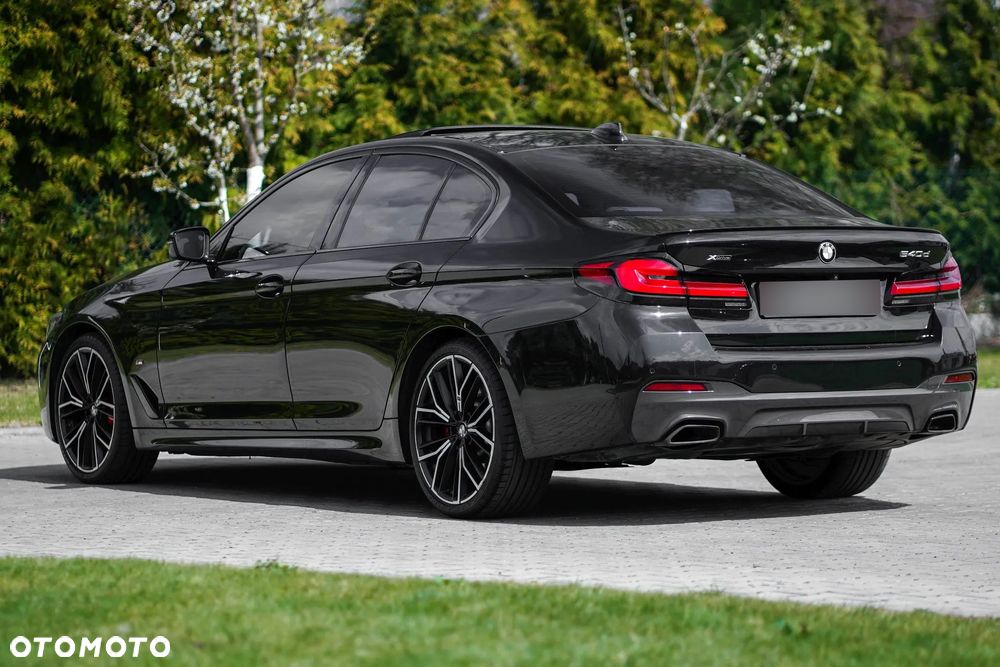 BMW Seria 5 540d xDrive mHEV M Sport sport - 14