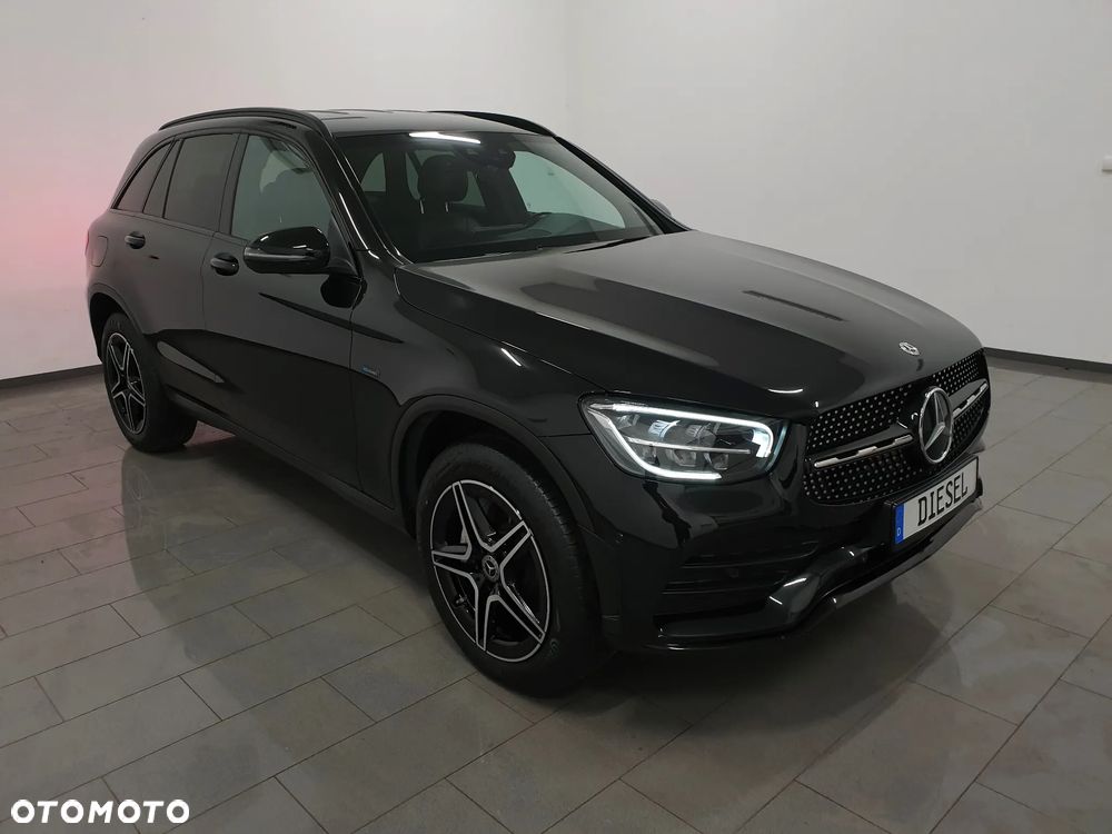 Mercedes-Benz GLC 300 de 4Matic 9G-TRONIC AMG Line Plus - 3