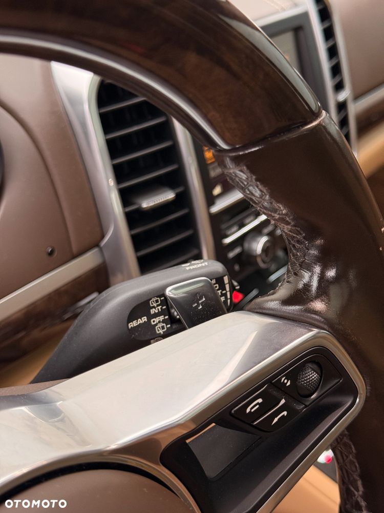 Porsche Cayenne GTS Tiptronic S - 26