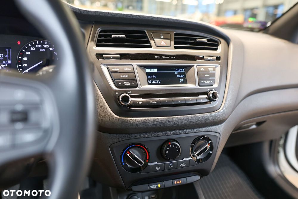 Hyundai i20 1.2 Fresh - 30