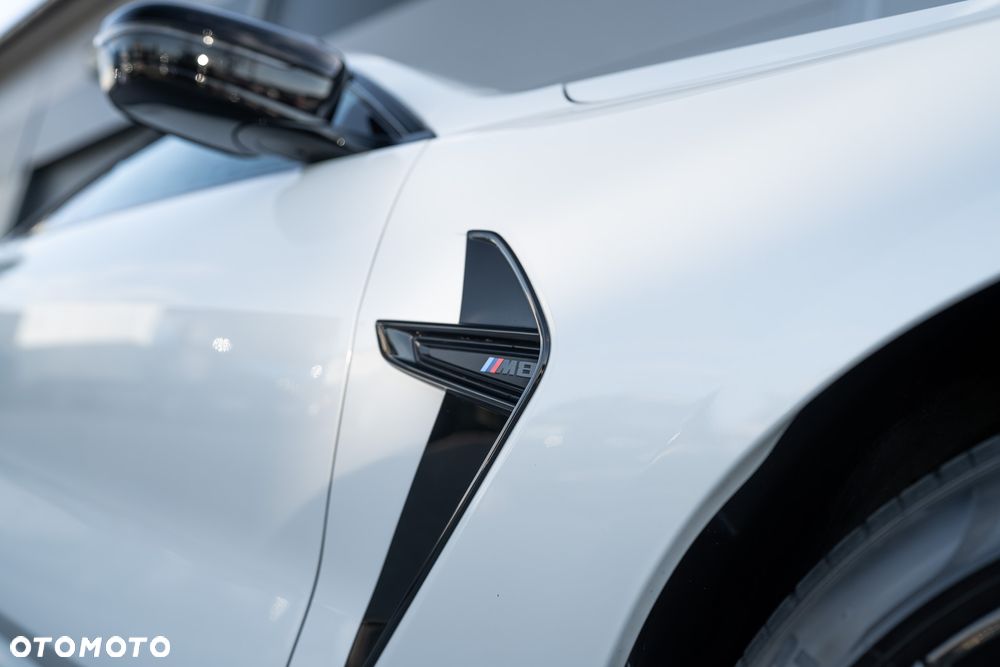 BMW M8 Competition - 10