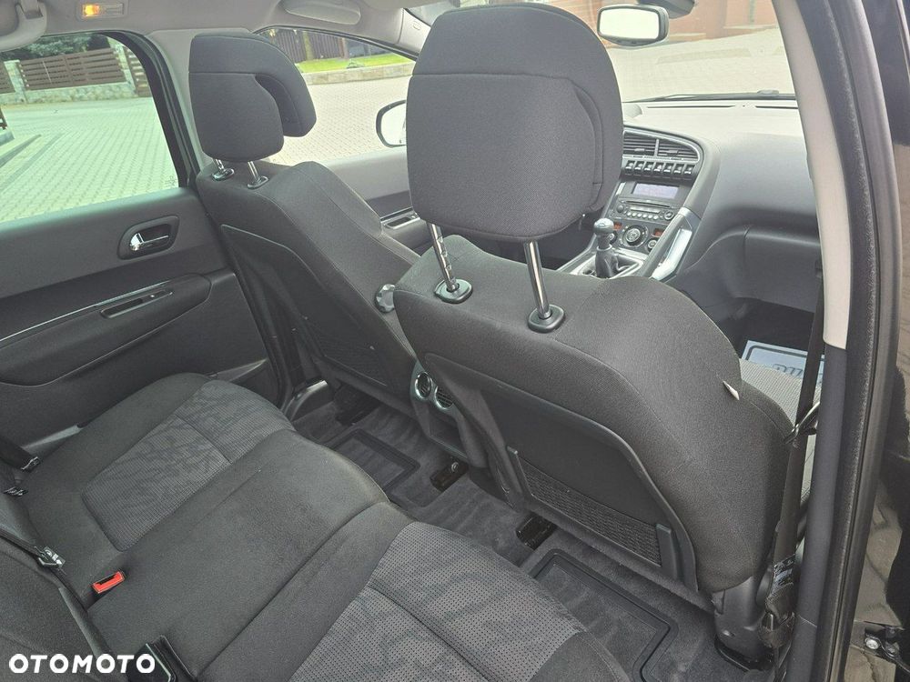 Peugeot 3008 - 18