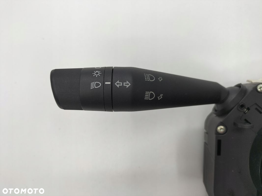 PRZEŁĄCZNIK ZESPOLONY TAŚMA FIAT GRANDE PUNTO EVO 0735597697 - 2