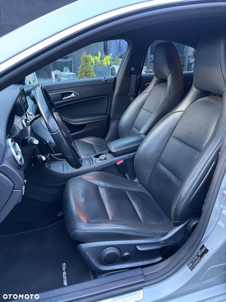 Mercedes-Benz CLA 250 7G-DCT AMG Line - 19