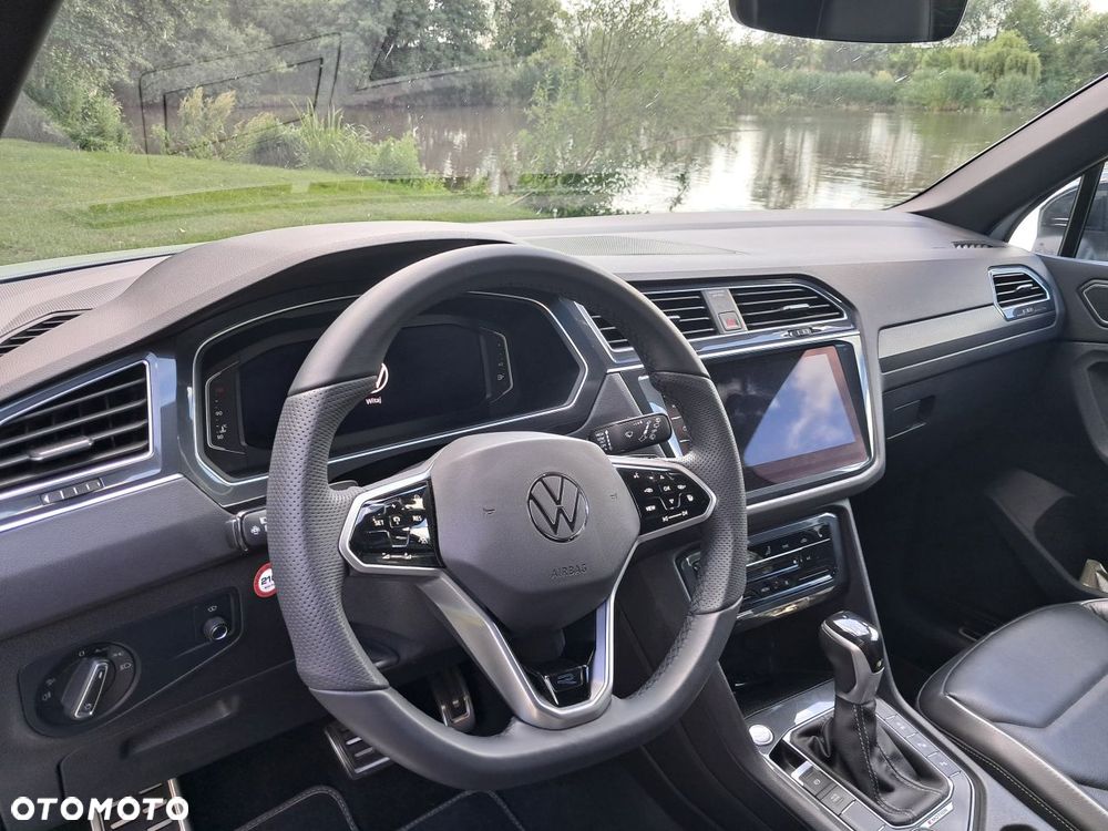 Volkswagen Tiguan 2.0 TDI SCR 4MotION DSG R-Line - 15