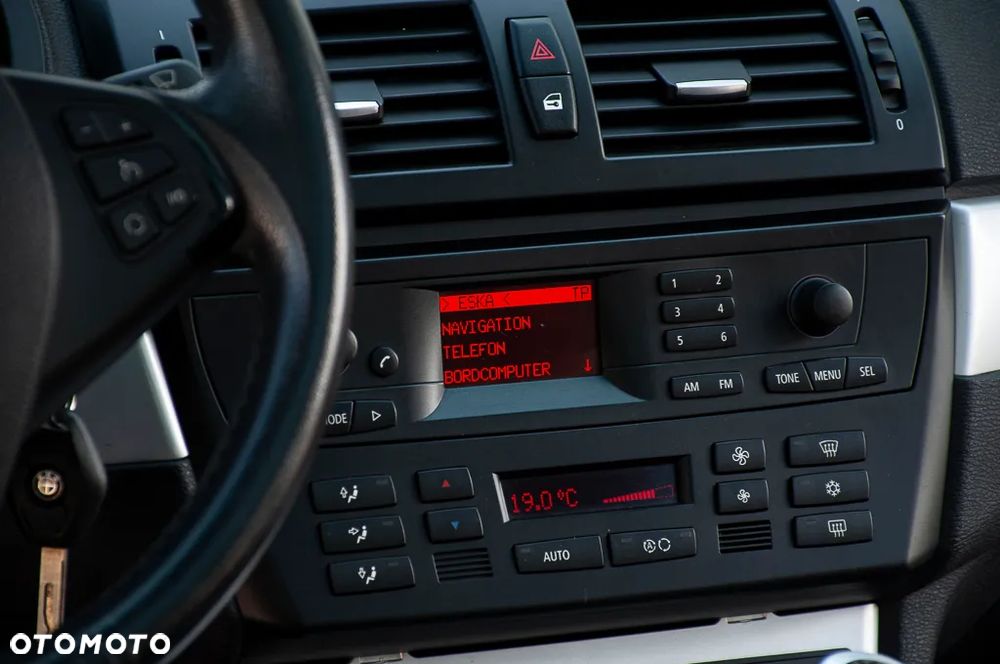 BMW X3 2.0i - 33