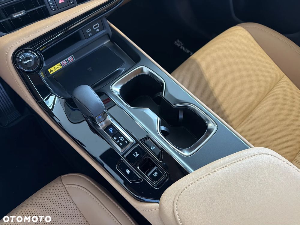 Lexus NX 350h Prestige 2WD - 23